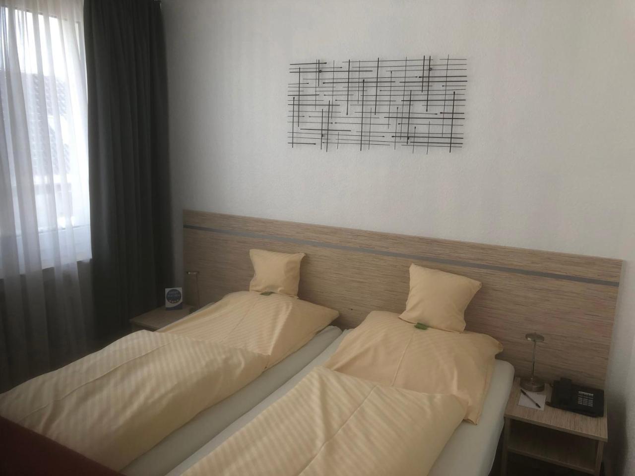 Hotel Sechzehn Леверкузен Экстерьер фото