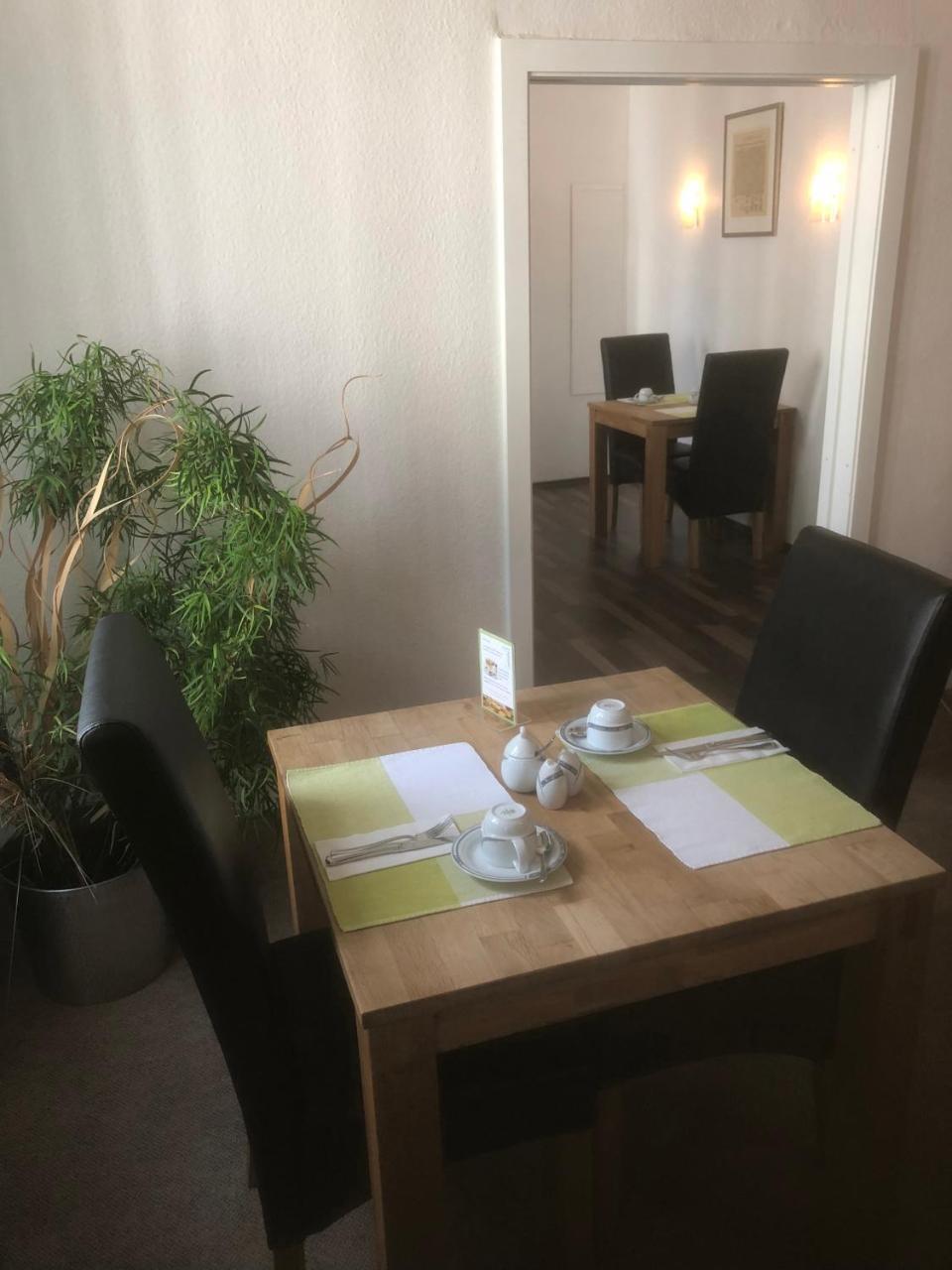 Hotel Sechzehn Леверкузен Экстерьер фото